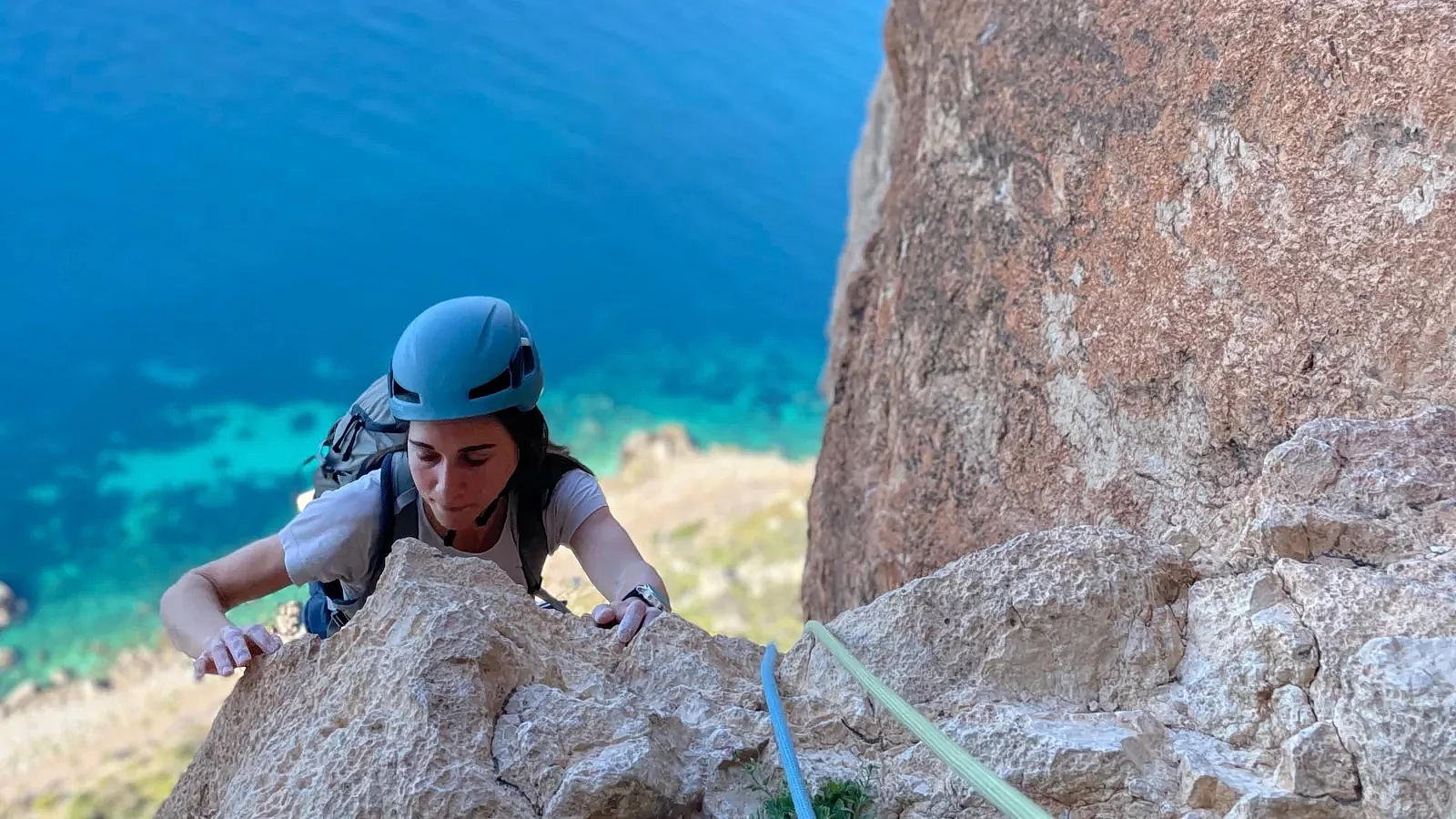 Escalada en roca caliza mediterránea